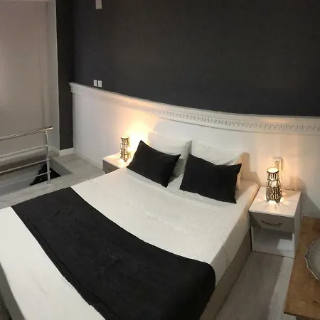 Sefertasi 04 אכסניה *