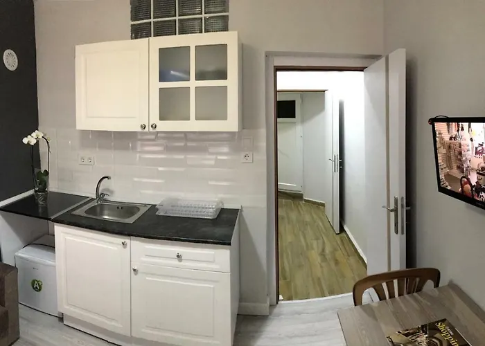 Sefertasi 04 Hostel *